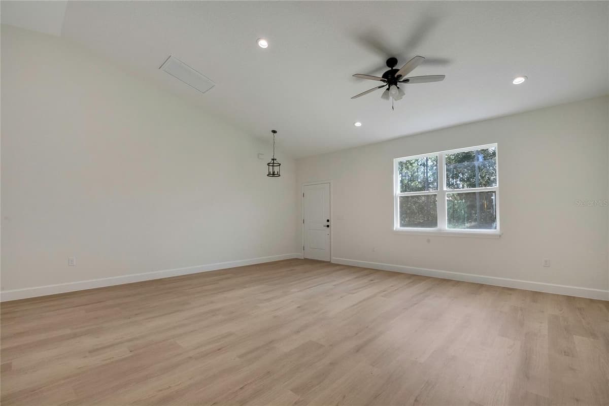 8104 SANTOS DRIVE — photo 6 of 61