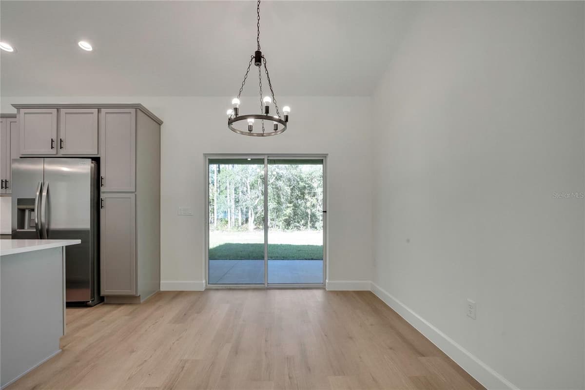 8104 SANTOS DRIVE — photo 16 of 61