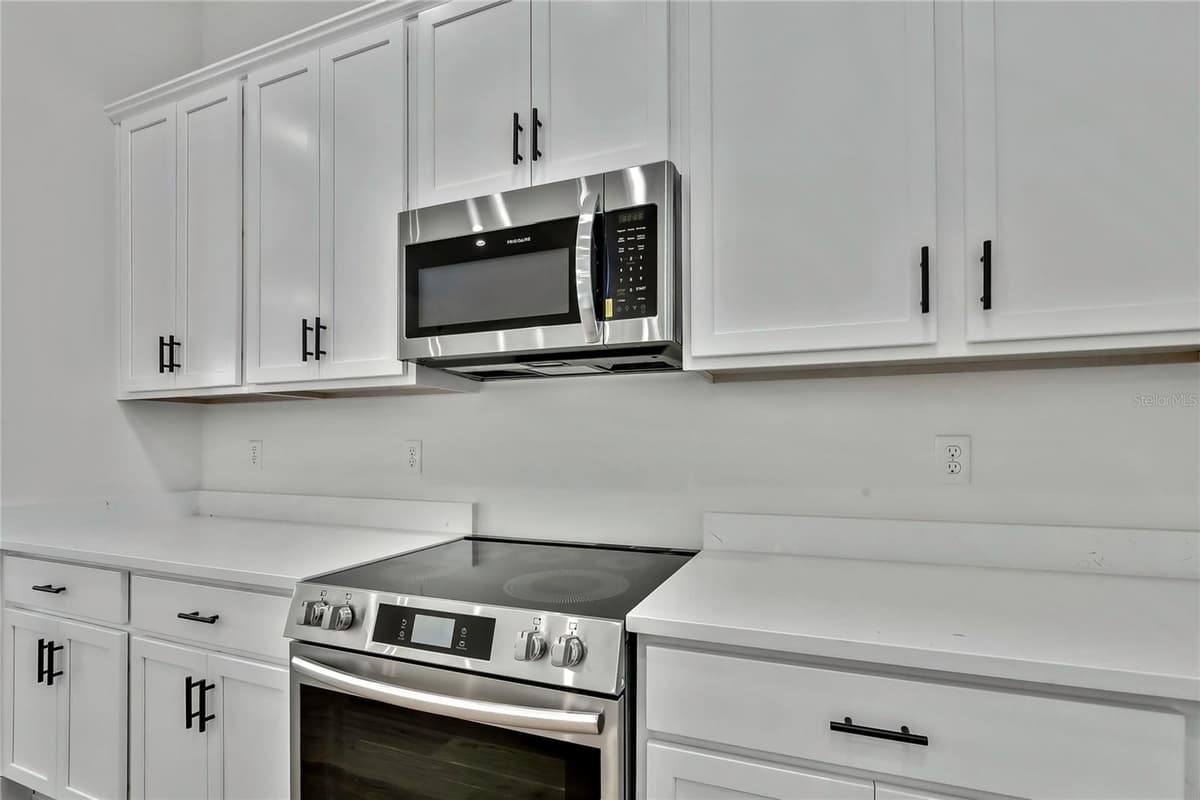 8118 SANTOS DRIVE — photo 13 of 61