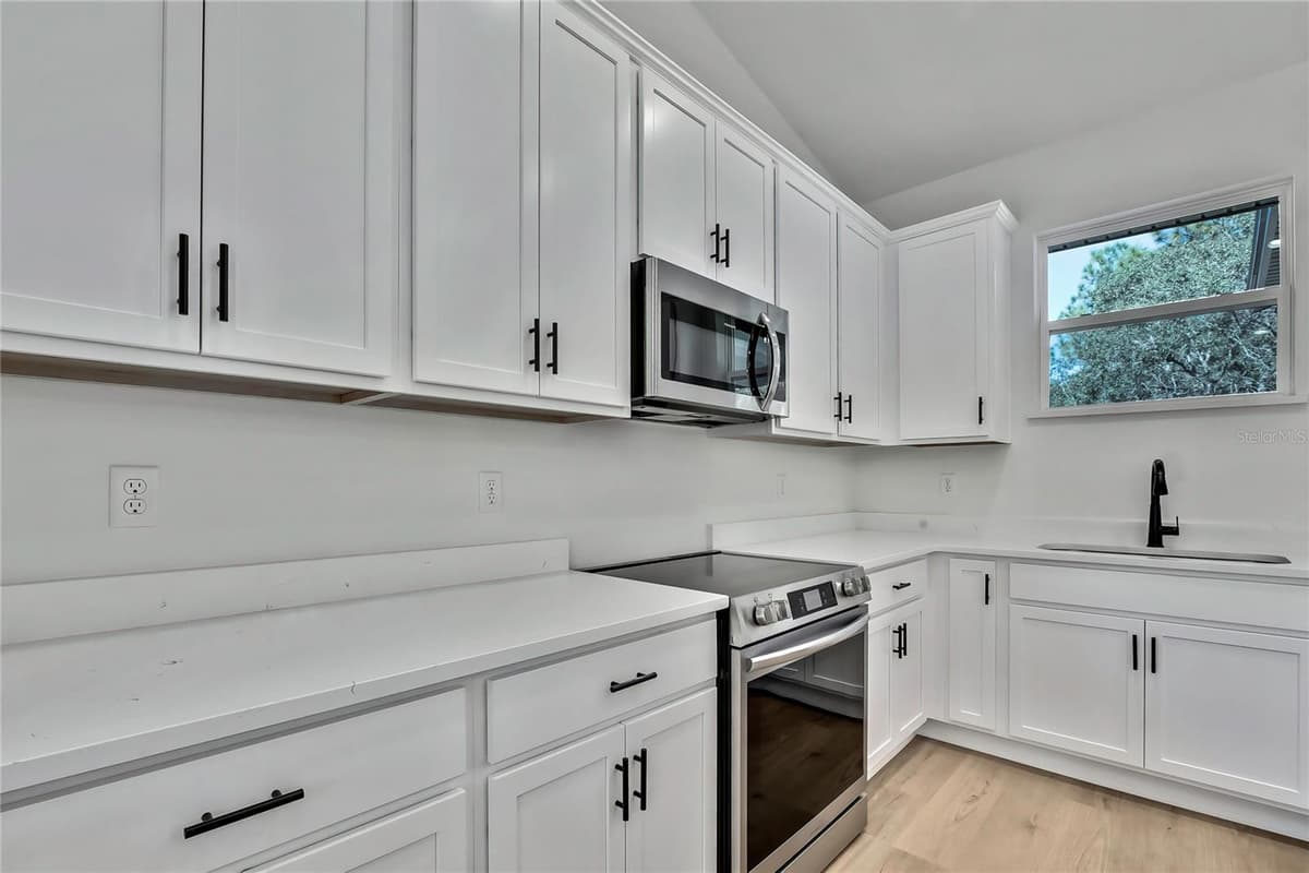 8118 SANTOS DRIVE — photo 15 of 61