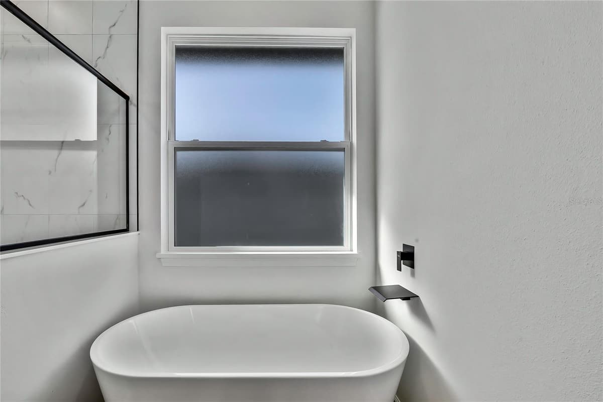 8118 SANTOS DRIVE — photo 28 of 61