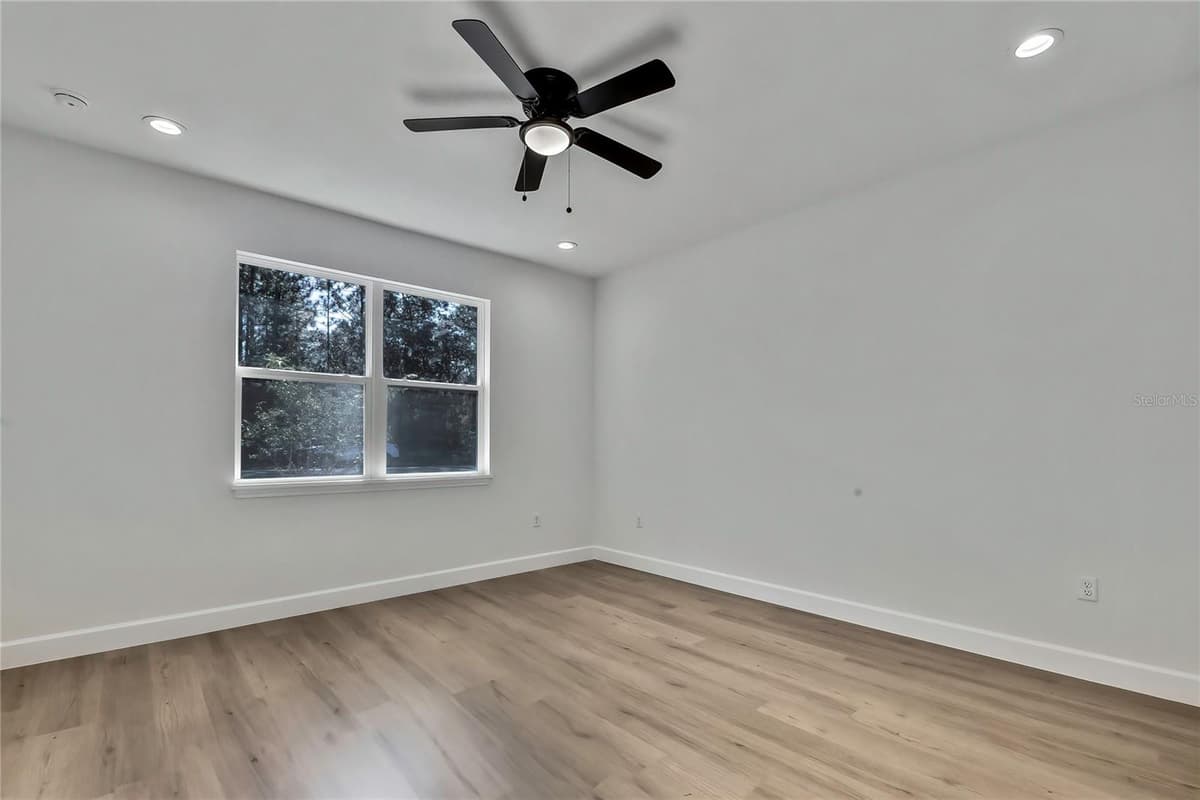 8118 SANTOS DRIVE — photo 18 of 61