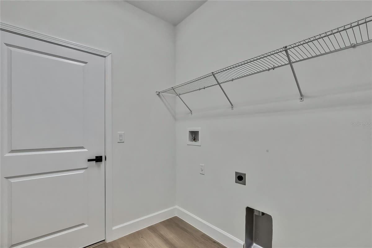8118 SANTOS DRIVE — photo 39 of 61