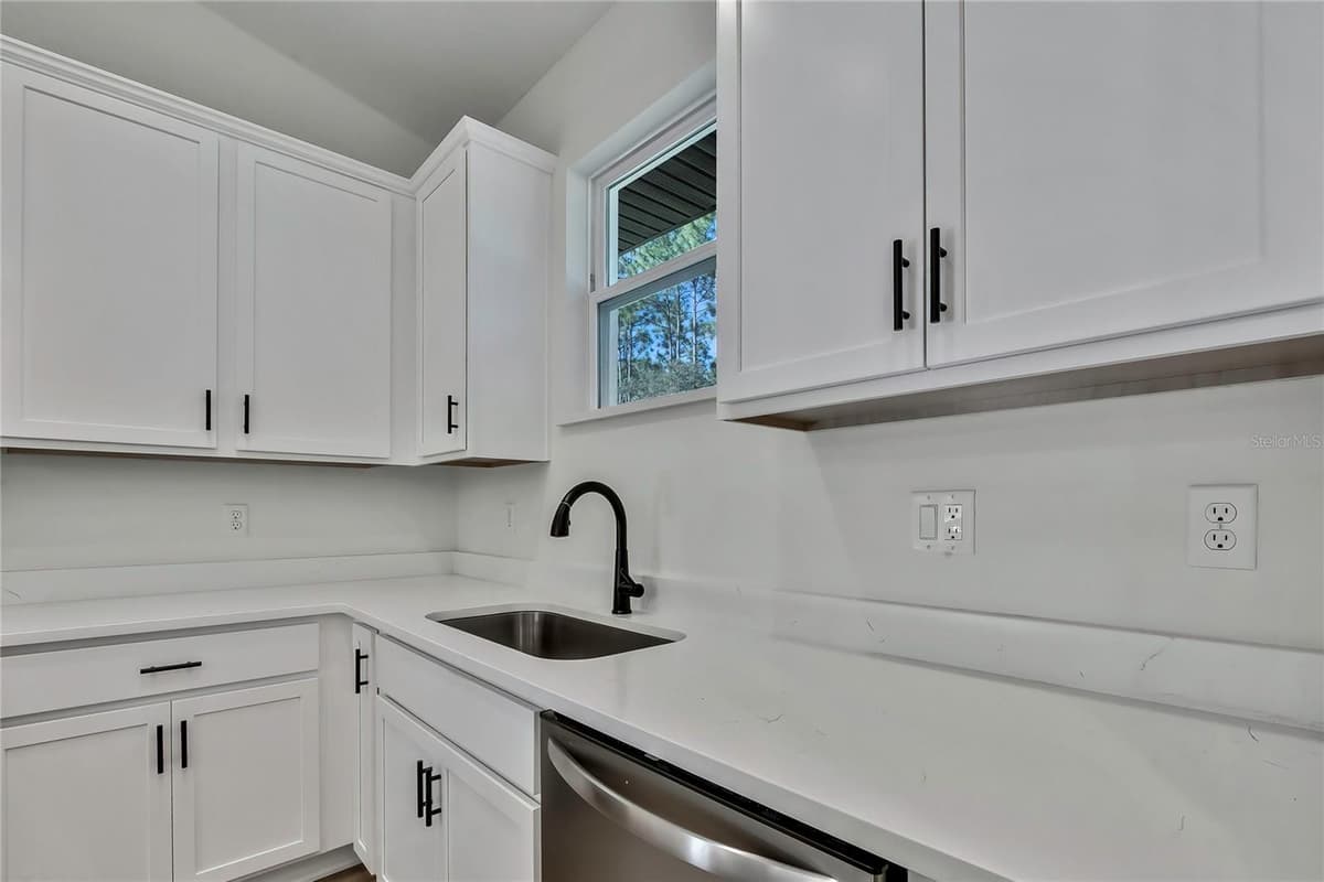 8118 SANTOS DRIVE — photo 12 of 61