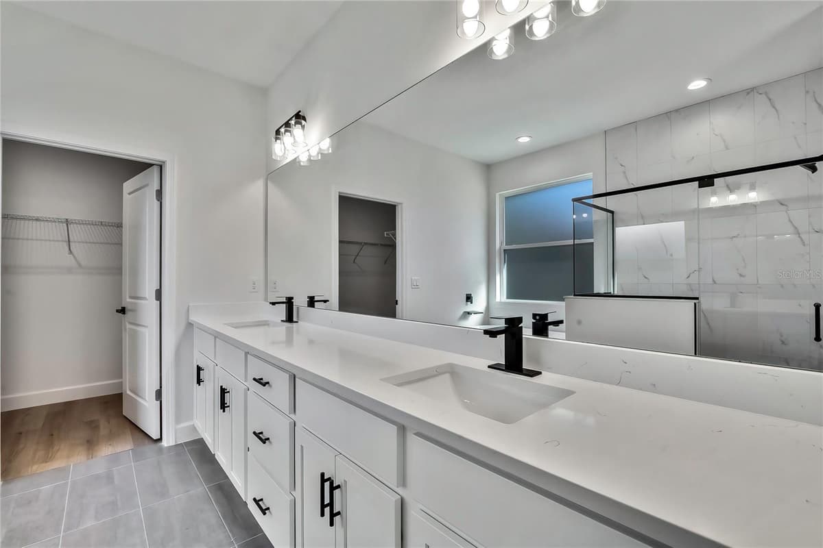 8118 SANTOS DRIVE — photo 25 of 61