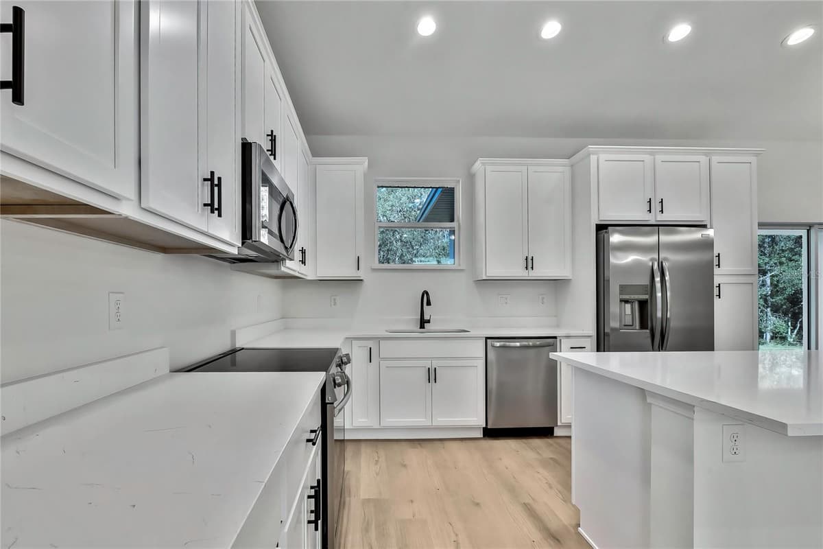8118 SANTOS DRIVE — photo 14 of 61