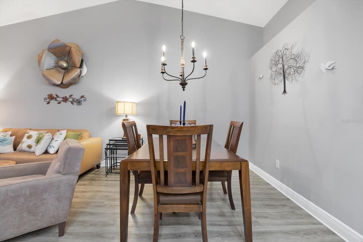 2403 NANTUCKET GREEN COURT — photo 6 of 29