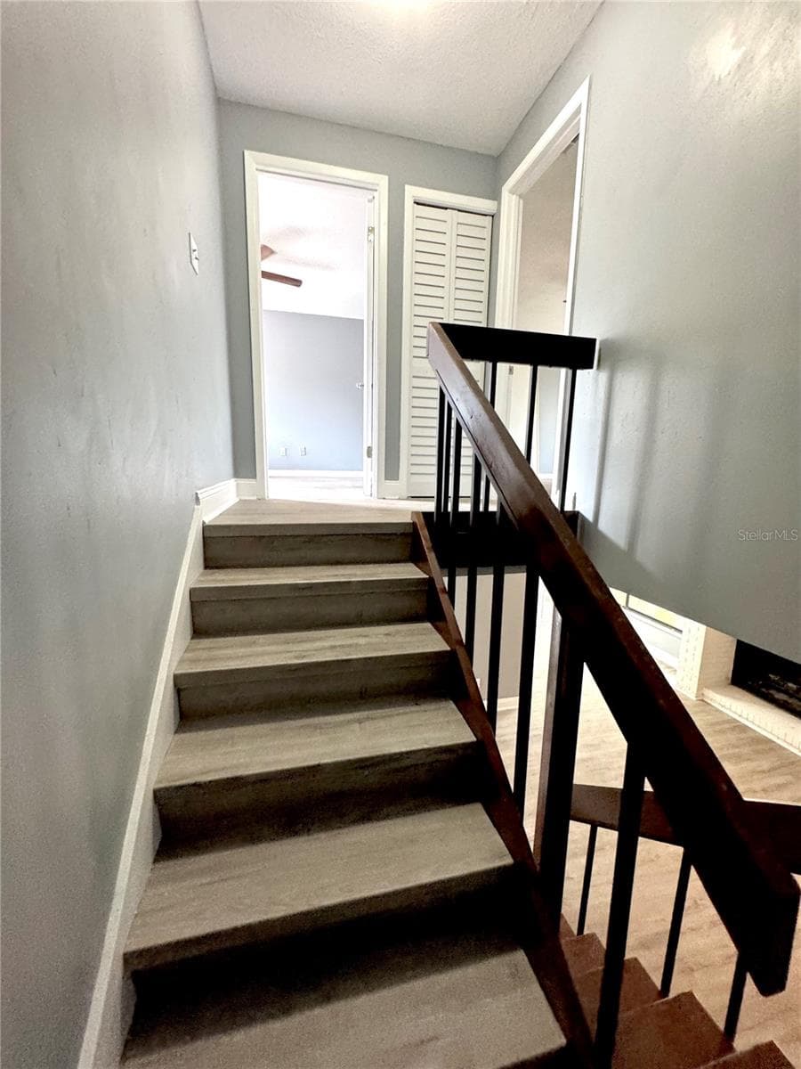 4229 LAKE ORLANDO PARKWAY — photo 25 of 39