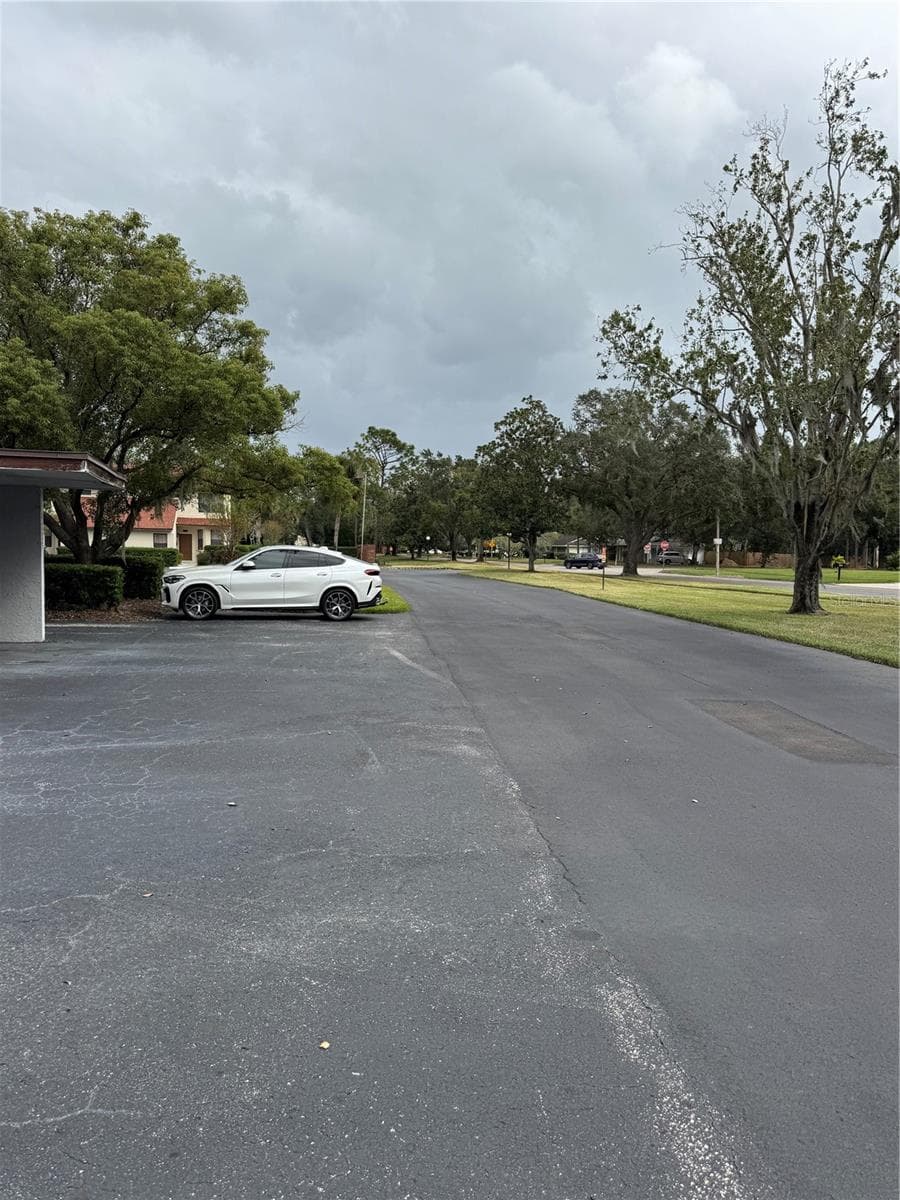 4229 LAKE ORLANDO PARKWAY — photo 3 of 39