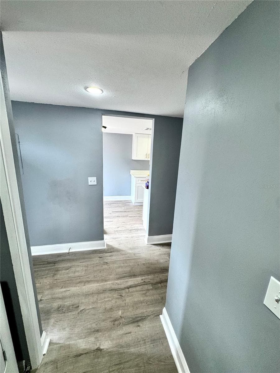 4229 LAKE ORLANDO PARKWAY — photo 16 of 39