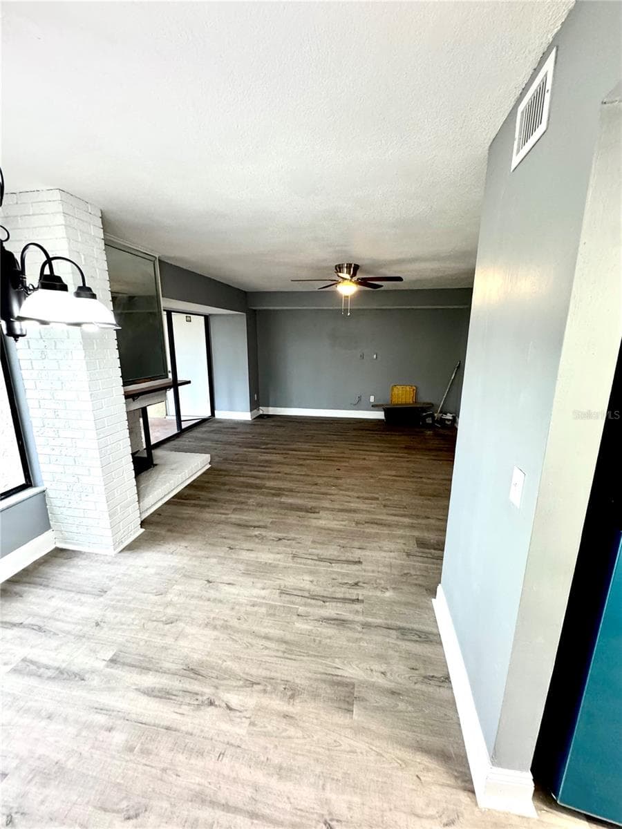 4229 LAKE ORLANDO PARKWAY — photo 20 of 39