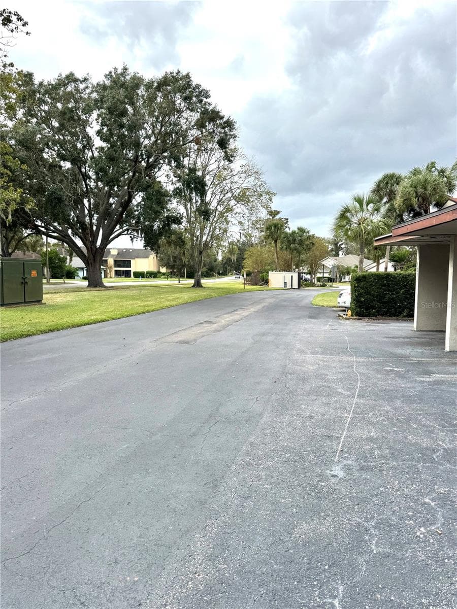 4229 LAKE ORLANDO PARKWAY — photo 2 of 39