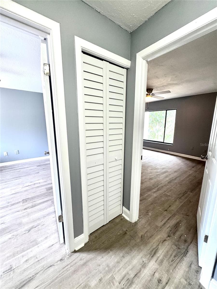 4229 LAKE ORLANDO PARKWAY — photo 33 of 39