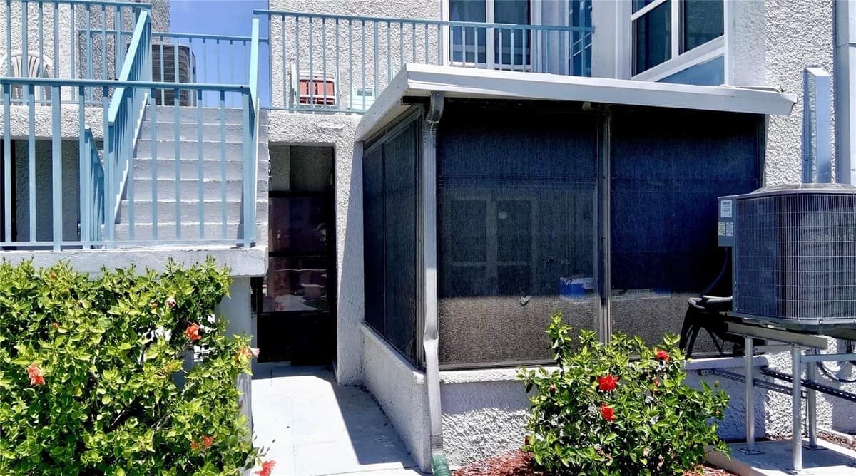 179 MEDALLION BLVD — photo 7 of 48