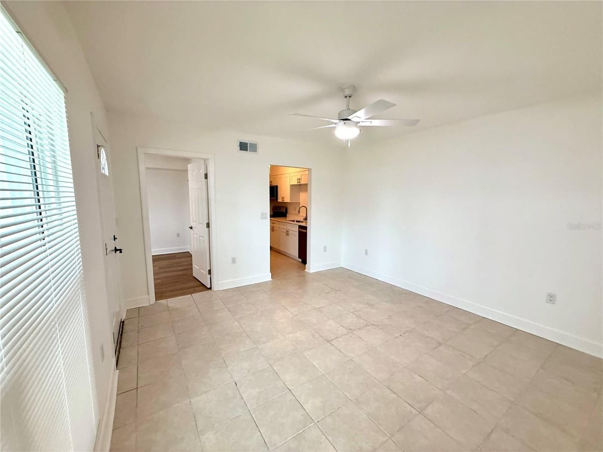179 MEDALLION BLVD — photo 15 of 48