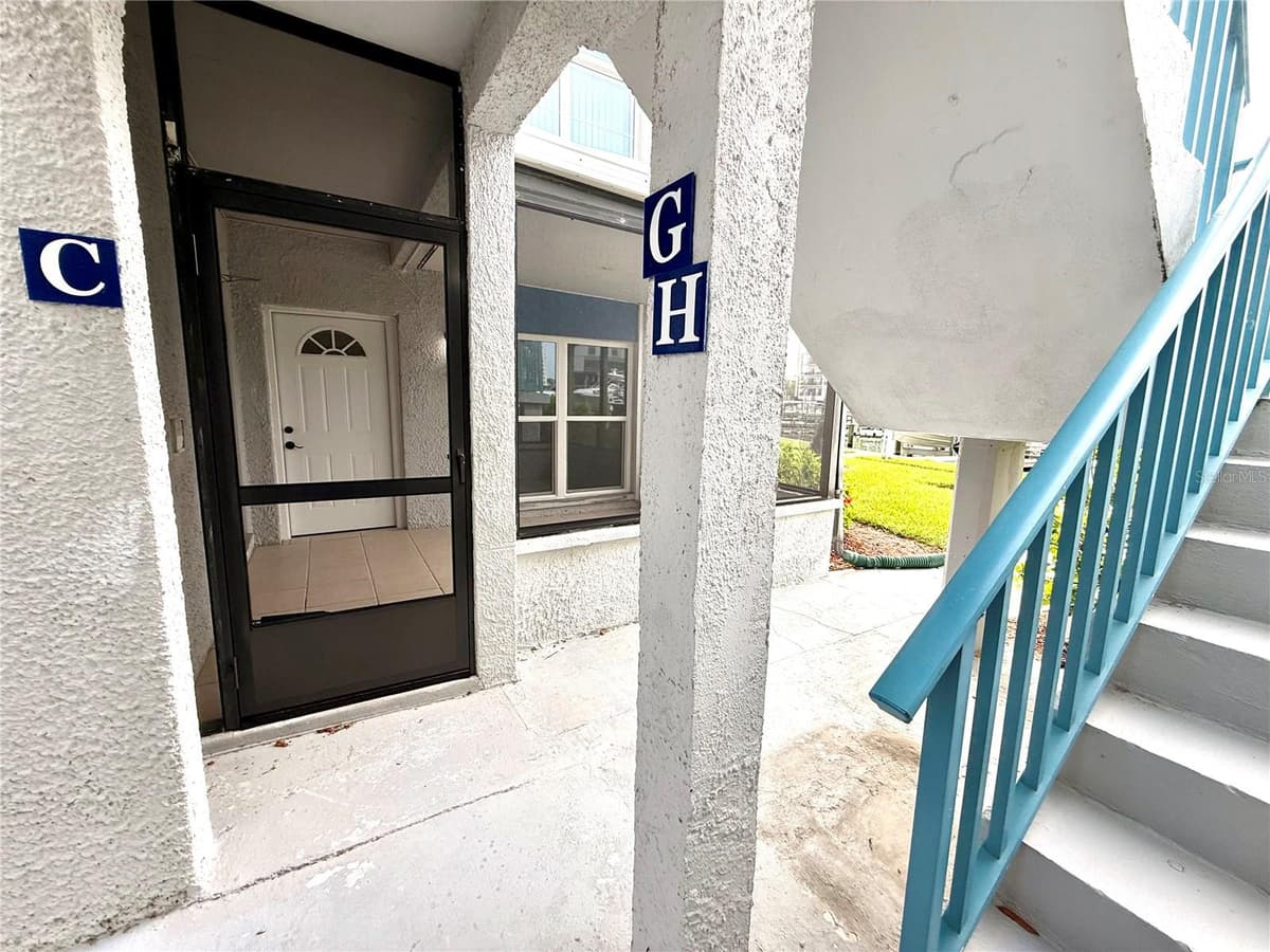 179 MEDALLION BLVD — photo 9 of 48