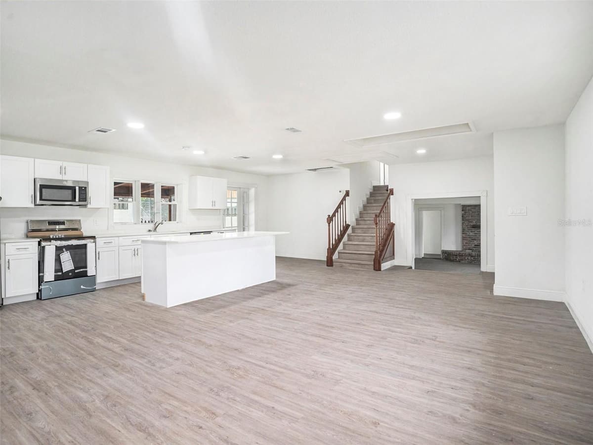 5136 COLBERT ROAD — photo 5 of 28