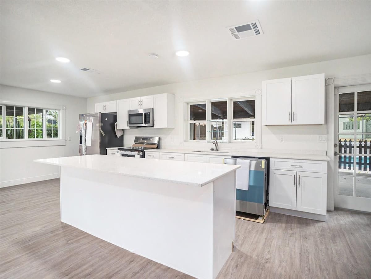 5136 COLBERT ROAD — photo 6 of 28