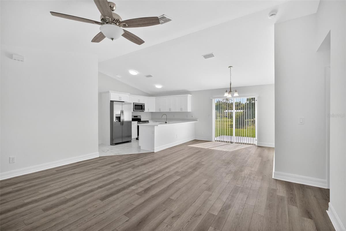 11145 2ND AVE — photo 3 of 9