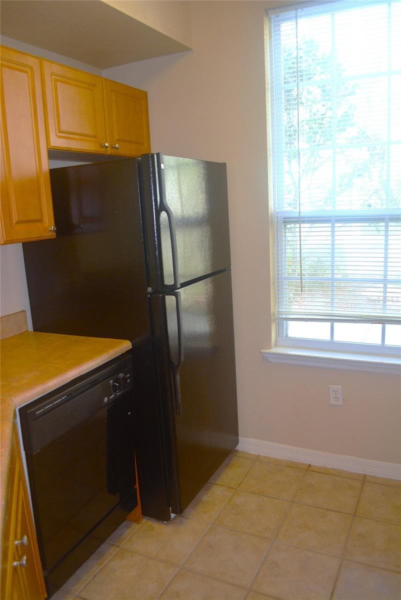 5701 SOLDIER CIRCLE — photo 9 of 60