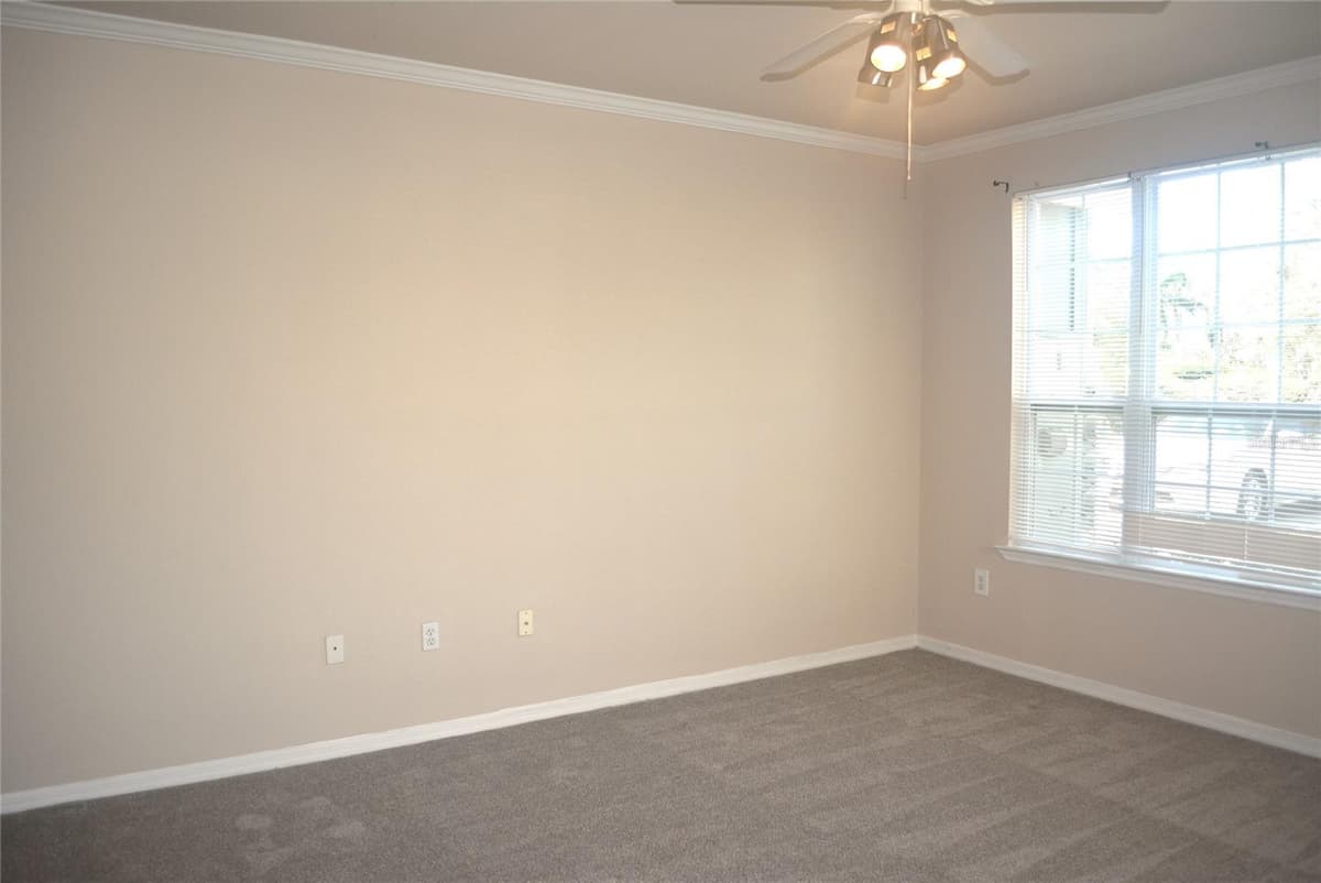 5701 SOLDIER CIRCLE — photo 10 of 60