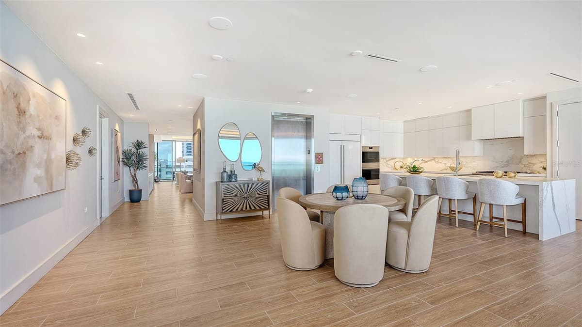 1561 GULF OF MEXICO DRIVE — photo 19 of 71