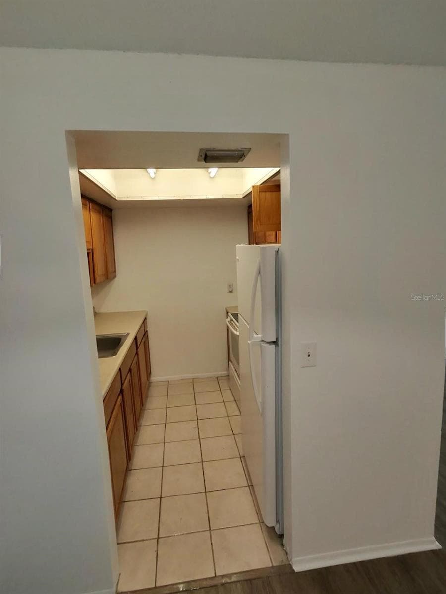 6008 VILLAGE CIRCLE — photo 28 of 37