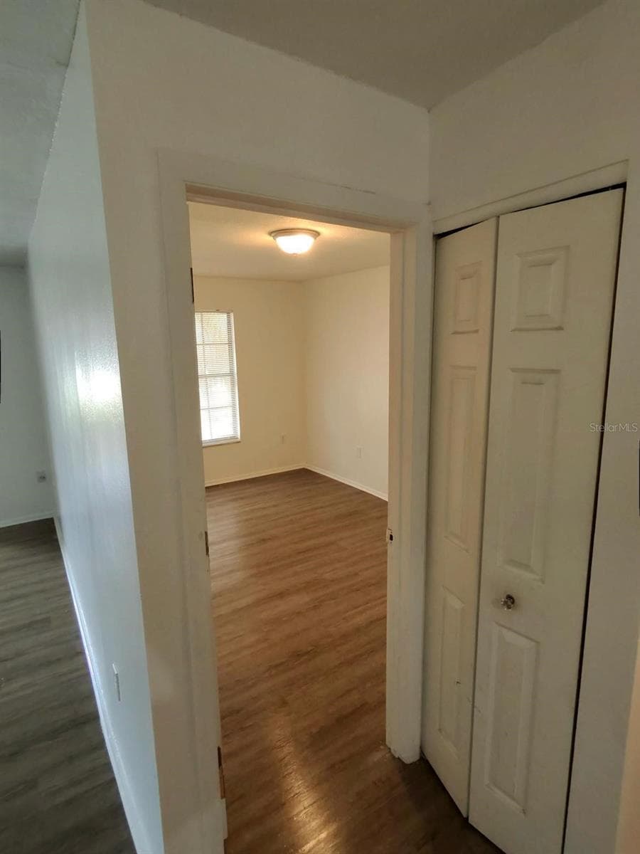 6008 VILLAGE CIRCLE — photo 5 of 37