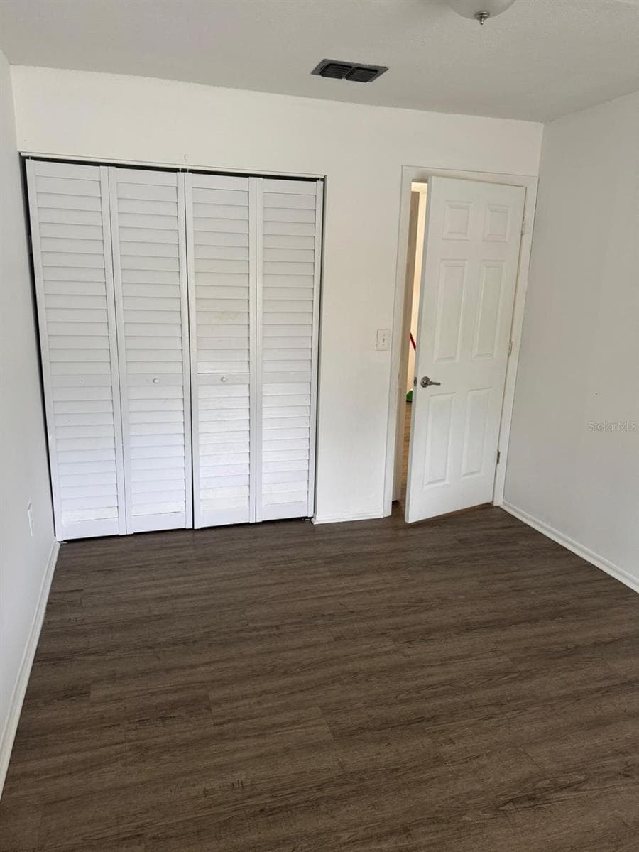 6008 VILLAGE CIRCLE — photo 19 of 37