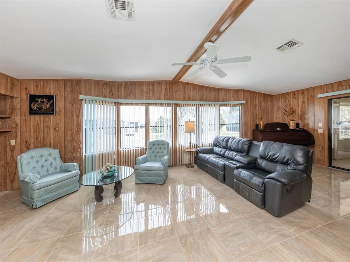 628 LA JOLLA CIRCLE — photo 18 of 24