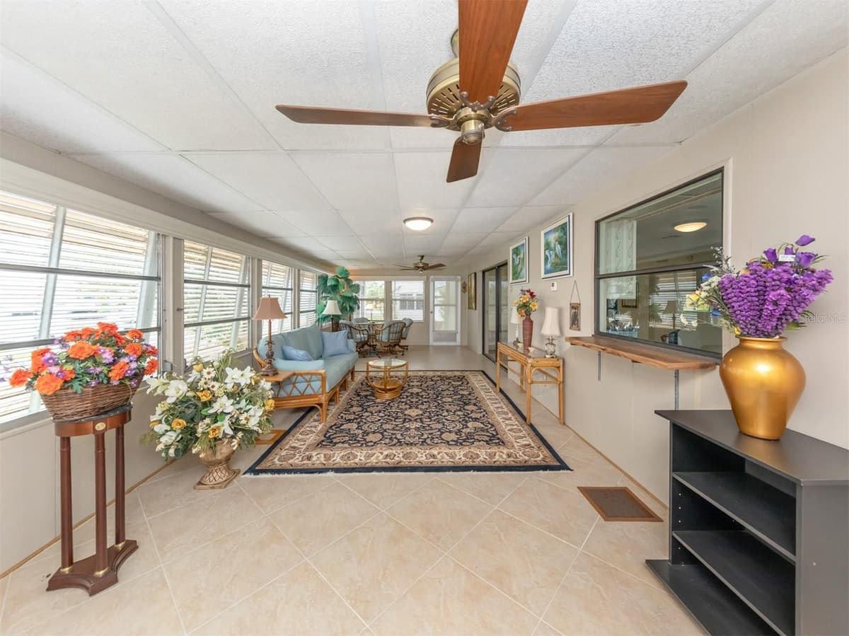 628 LA JOLLA CIRCLE — photo 17 of 24