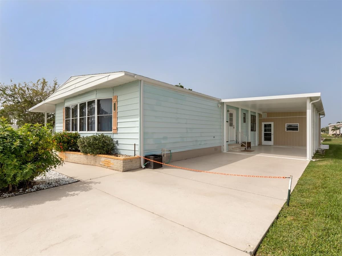 628 LA JOLLA CIRCLE — photo 5 of 24
