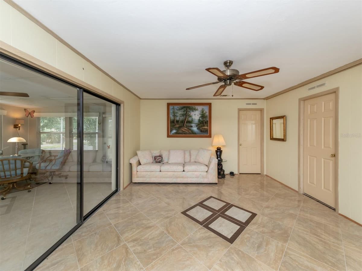 628 LA JOLLA CIRCLE — photo 15 of 24