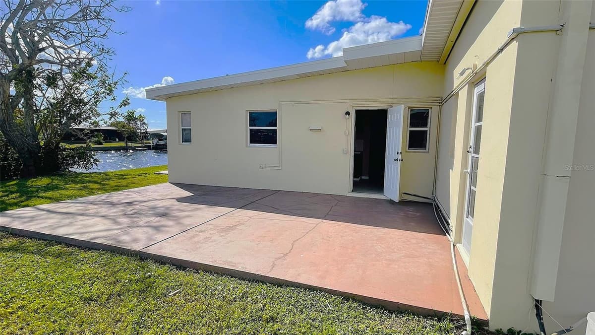 554 LINDLEY TERRACE — photo 37 of 57