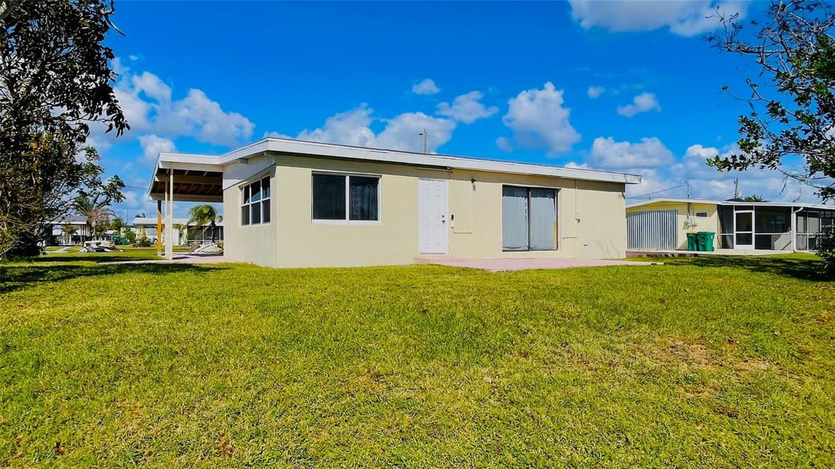 554 LINDLEY TERRACE — photo 50 of 57