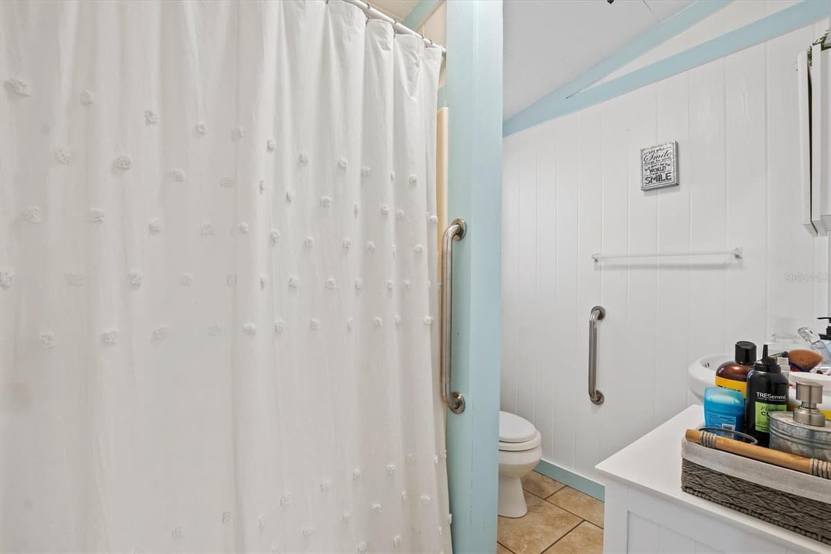 3364 MARINA PARKWAY — photo 40 of 56