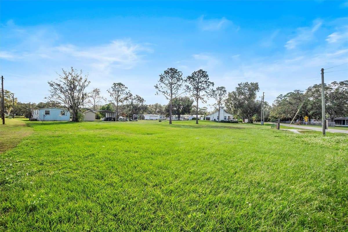 3364 MARINA PARKWAY — photo 17 of 56