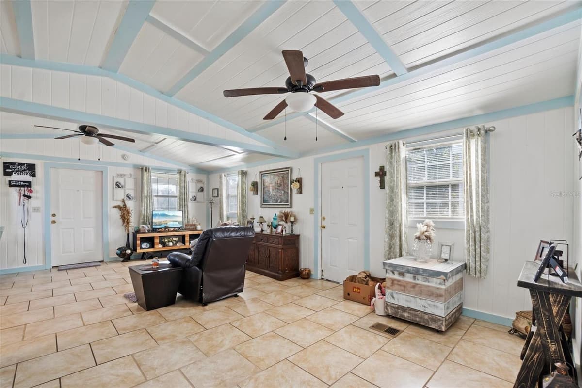 3364 MARINA PARKWAY — photo 38 of 56