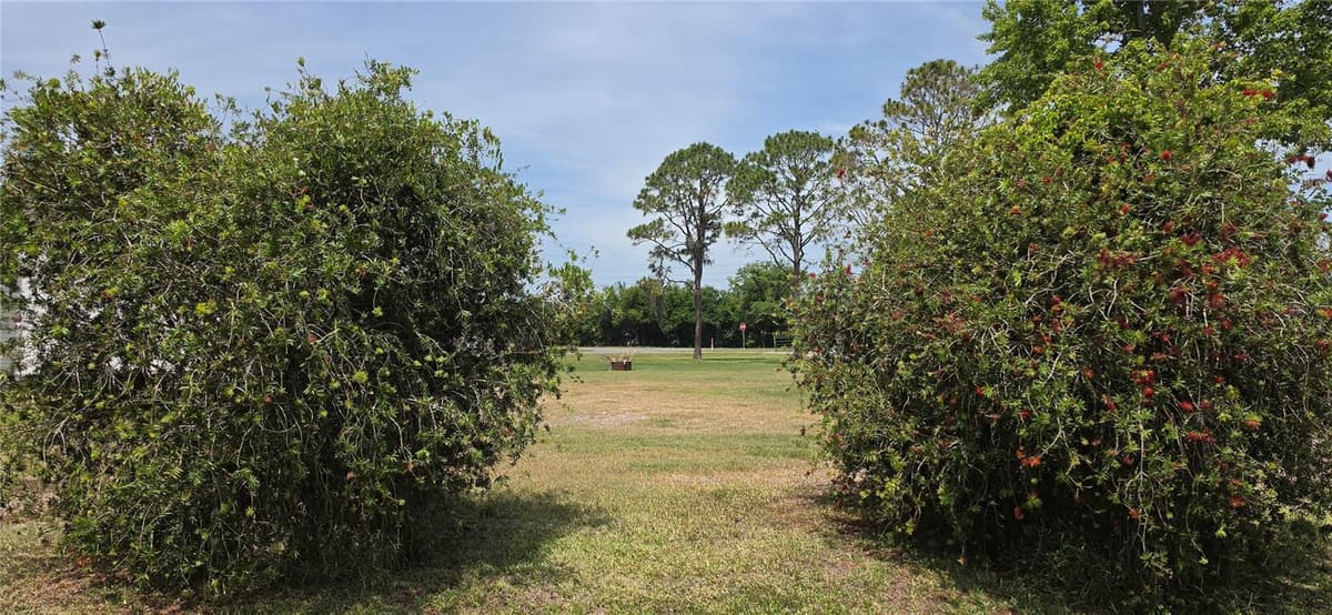 3364 MARINA PARKWAY — photo 48 of 56