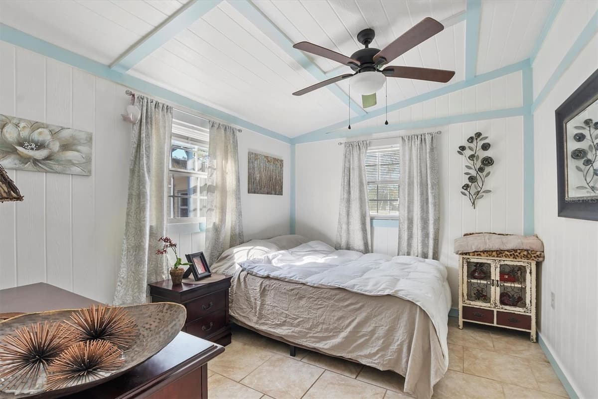 3364 MARINA PARKWAY — photo 39 of 56