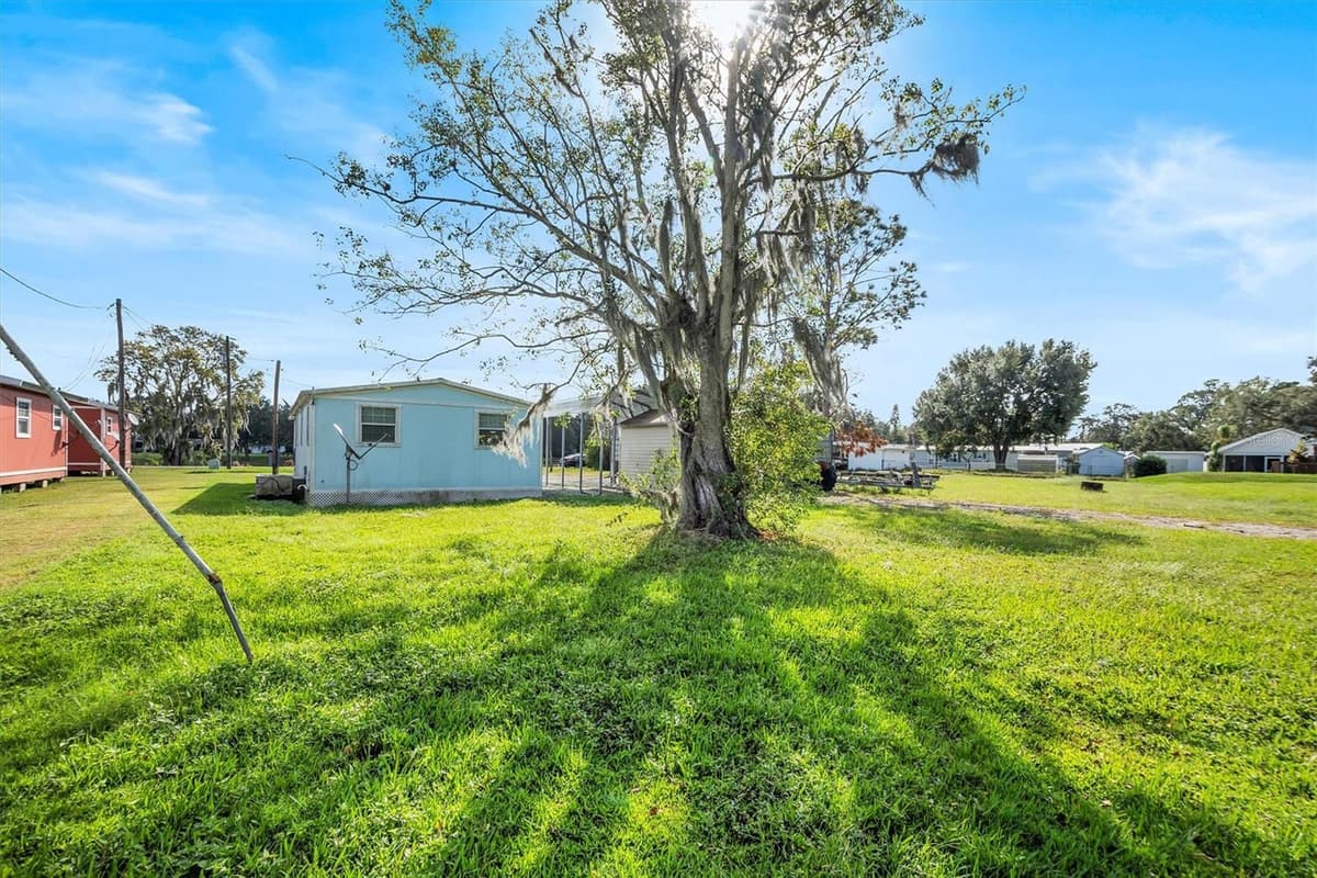 3364 MARINA PARKWAY — photo 13 of 56