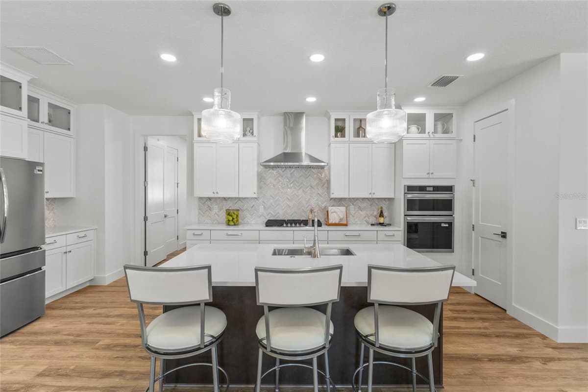 217 SHADE AVENUE — photo 7 of 61