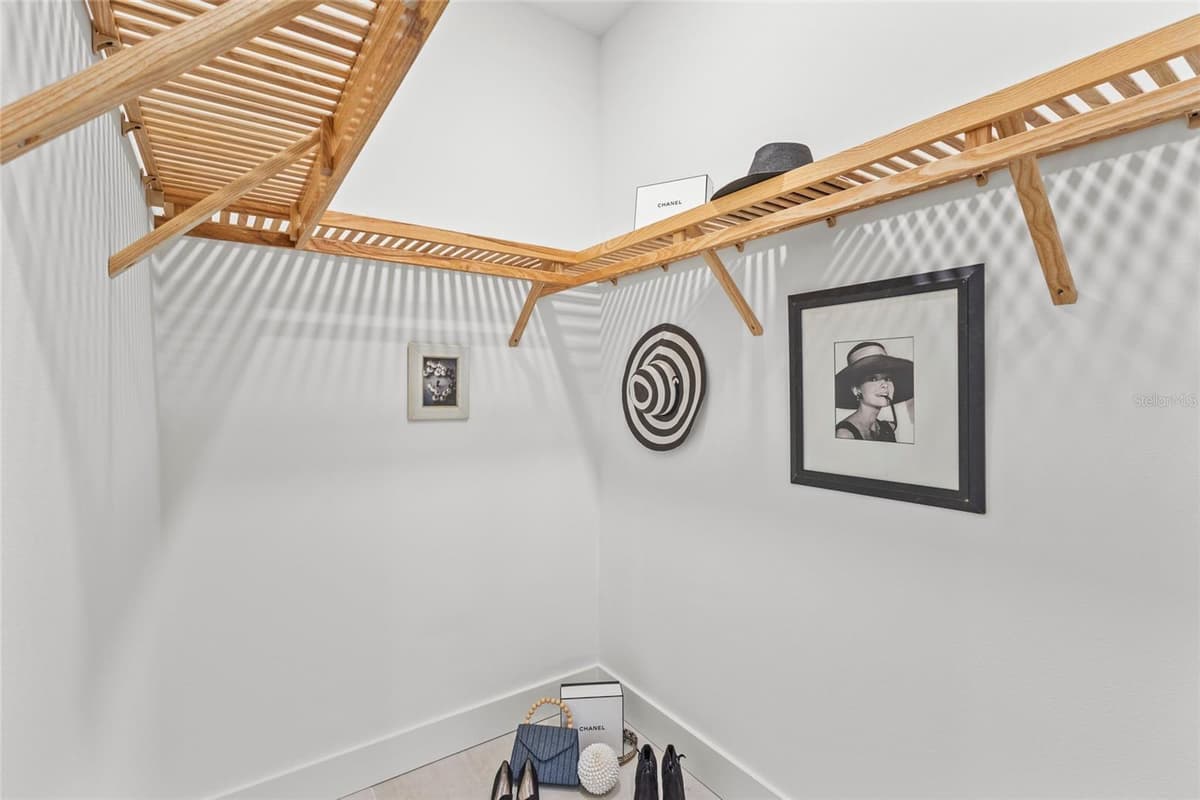 217 SHADE AVENUE — photo 26 of 61