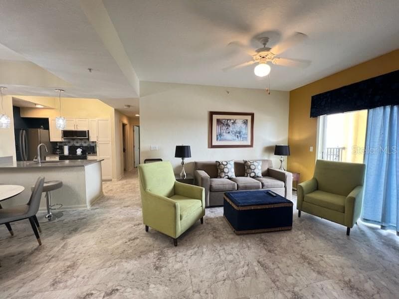 8000 POINCIANA BOULEVARD — photo 3 of 33