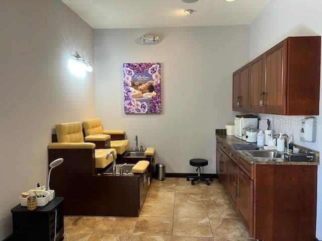 8000 POINCIANA BOULEVARD — photo 29 of 33