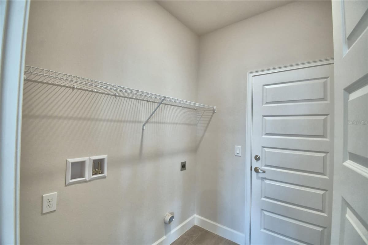 4694 GRANDVIEW GLEN DRIVE — photo 13 of 71