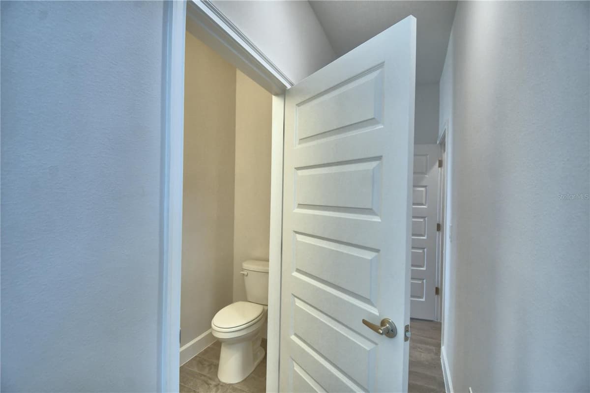 4694 GRANDVIEW GLEN DRIVE — photo 7 of 71