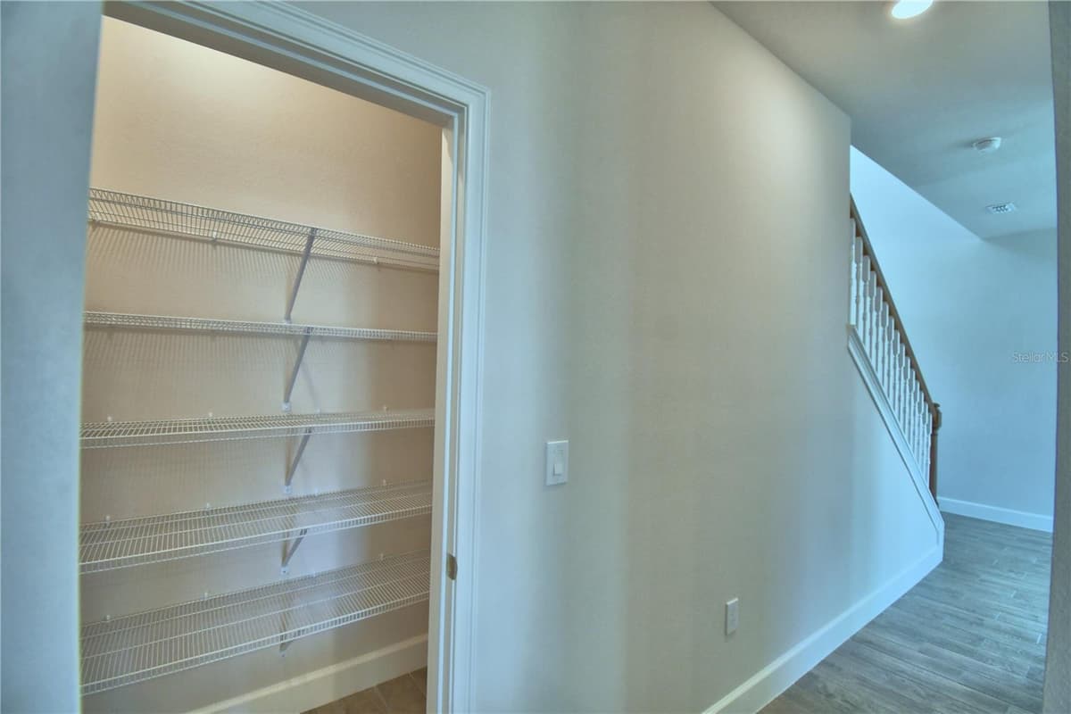 4694 GRANDVIEW GLEN DRIVE — photo 9 of 71