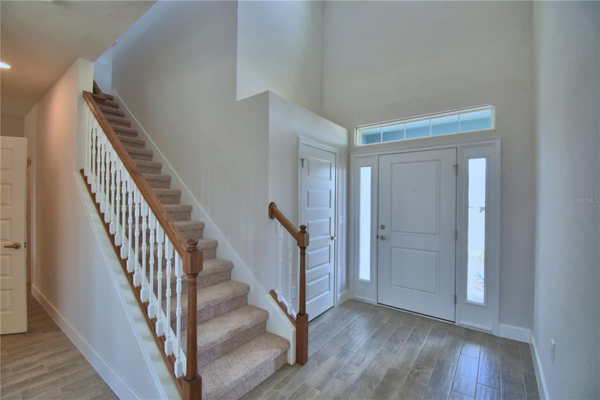 4694 GRANDVIEW GLEN DRIVE — photo 4 of 71