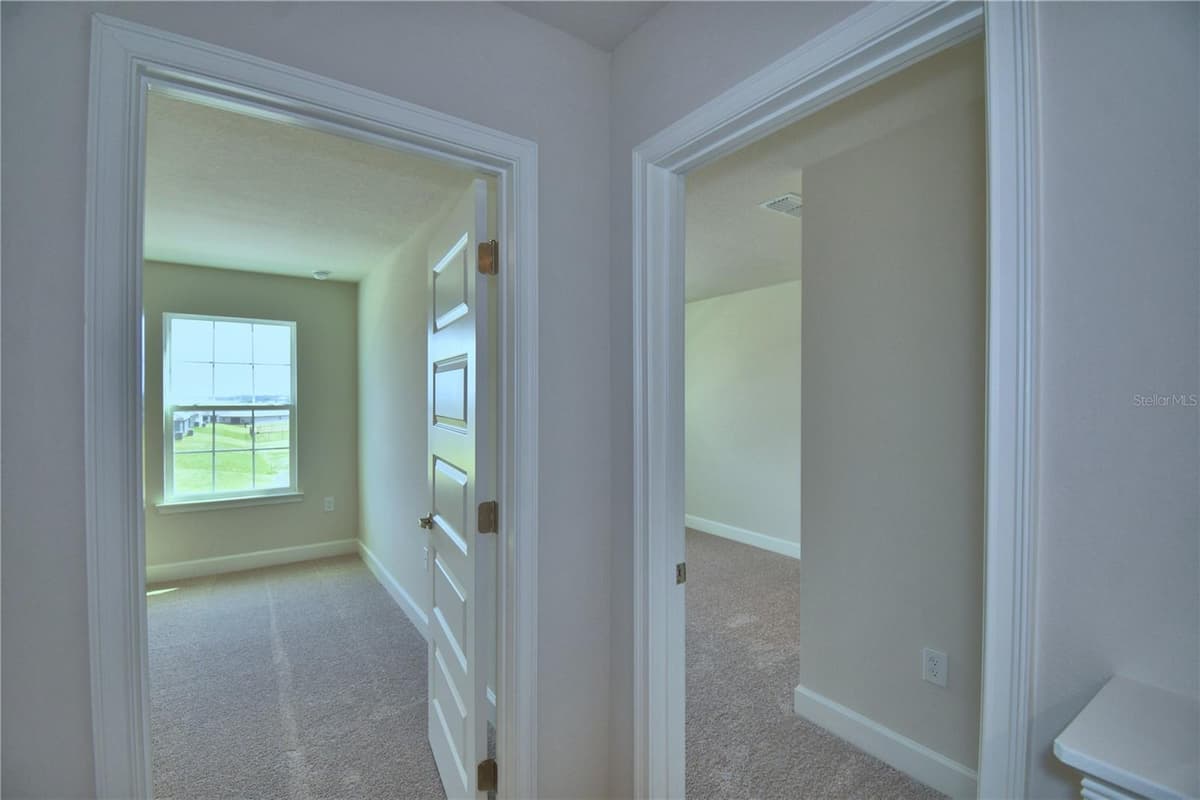 4694 GRANDVIEW GLEN DRIVE — photo 33 of 71